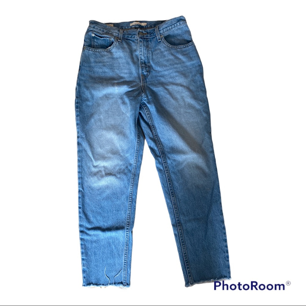 Levi’s Mom Jeans